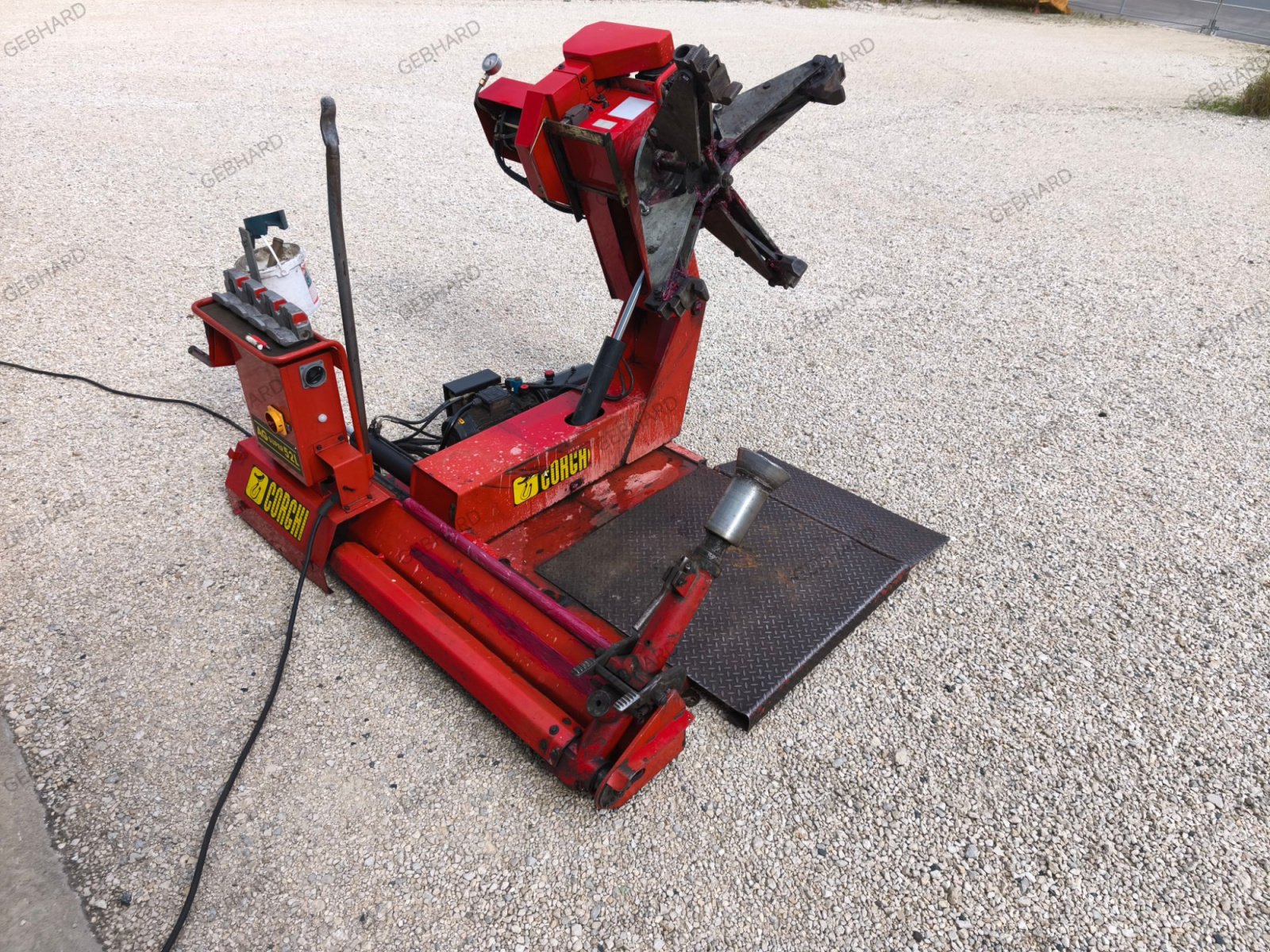 Werkstattausstattung des Typs Corghi Reifenmontiermaschine AG Super 52L für Lkw- Reifen, Bagger- Radlader- Schlepperreifen, Montiermaschine, Gebrauchtmaschine in Großschönbrunn (Bild 4)