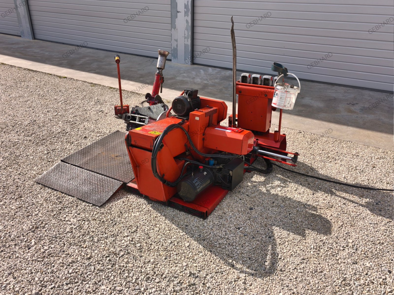 Werkstattausstattung des Typs Corghi Reifenmontiermaschine AG Super 52L für Lkw- Reifen, Bagger- Radlader- Schlepperreifen, Montiermaschine, Gebrauchtmaschine in Großschönbrunn (Bild 9)