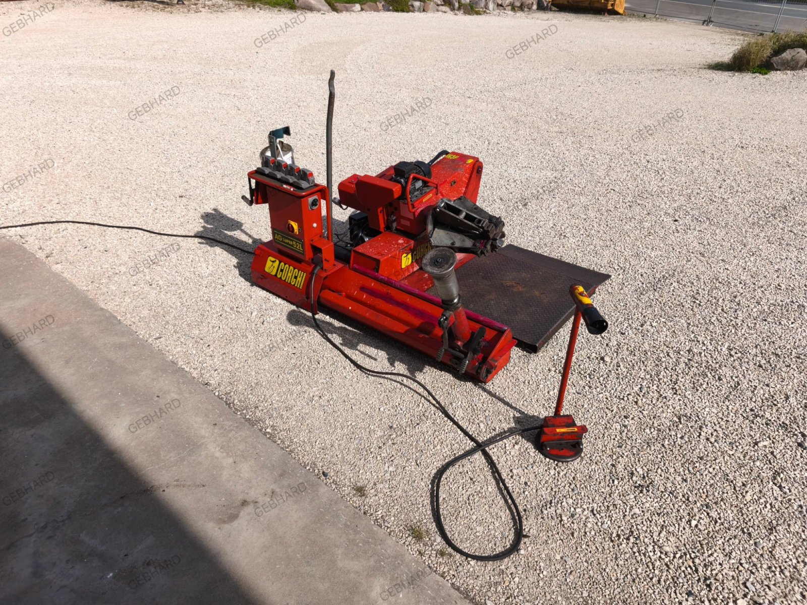 Werkstattausstattung des Typs Corghi Reifenmontiermaschine AG Super 52L für Lkw- Reifen, Bagger- Radlader- Schlepperreifen, Montiermaschine, Gebrauchtmaschine in Großschönbrunn (Bild 13)