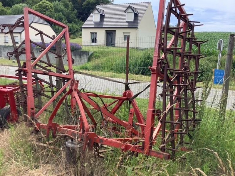 Wiesenegge des Typs Agrimaster 7M, Gebrauchtmaschine in les hayons (Bild 2)