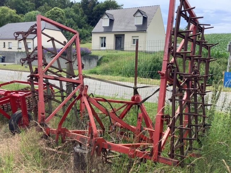 Wiesenegge des Typs Agrimaster 7M, Gebrauchtmaschine in les hayons (Bild 1)