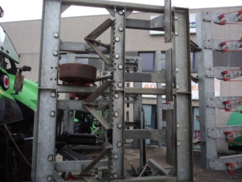 Wiesenegge of the type Agrimat EBOUSEUSE 5,80 m, Gebrauchtmaschine in MOULLE (Picture 8)