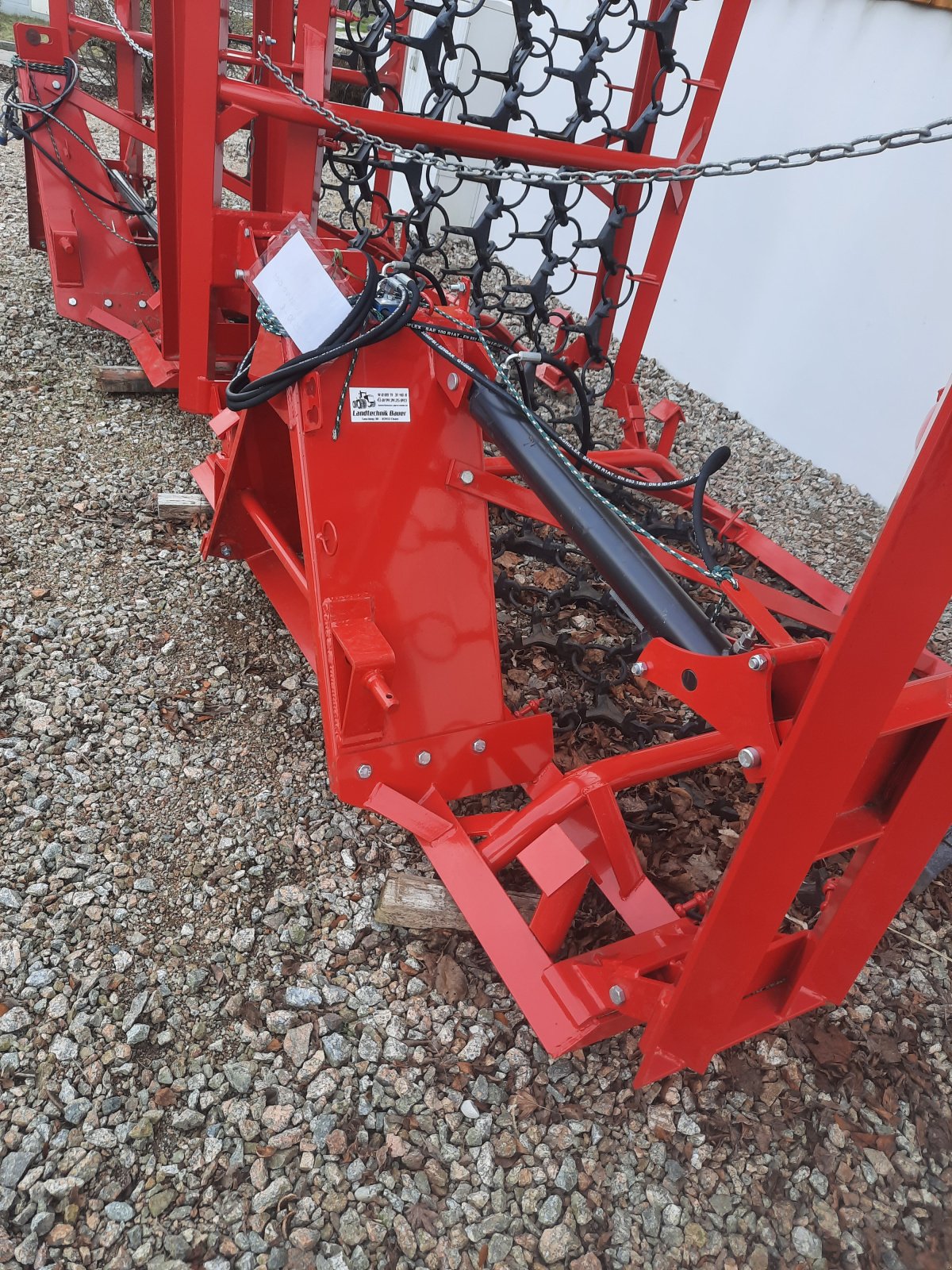 Wiesenegge des Typs Agro-Factory II Lusa, Neumaschine in Cham (Bild 2)