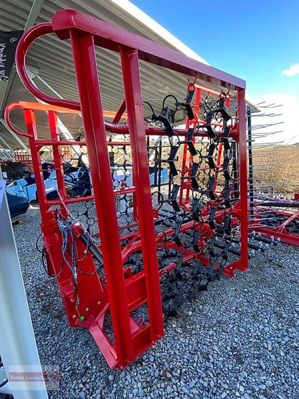 Wiesenegge van het type Agro-Factory II Wiesenschleppe 6 m 4 reihig hydraulisch klappbar, Neumaschine in Ostheim/Rhön (Foto 6)