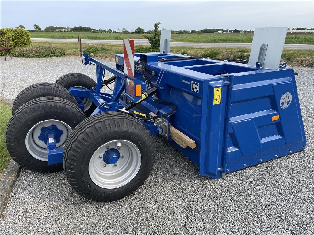 Wiesenegge Türe ait AP AP Klver 110/300, Gebrauchtmaschine içinde Haderslev (resim 4)