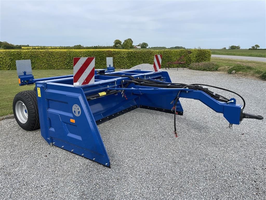 Wiesenegge Türe ait AP AP Klver 110/300, Gebrauchtmaschine içinde Haderslev (resim 1)