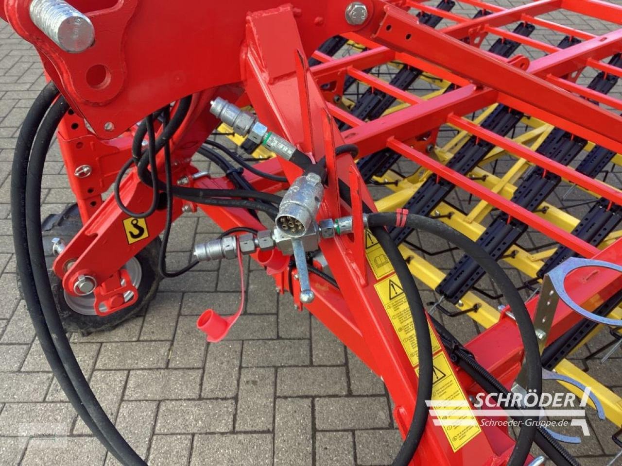 Wiesenegge des Typs APV N/A, Gebrauchtmaschine in Norden (Bild 3)