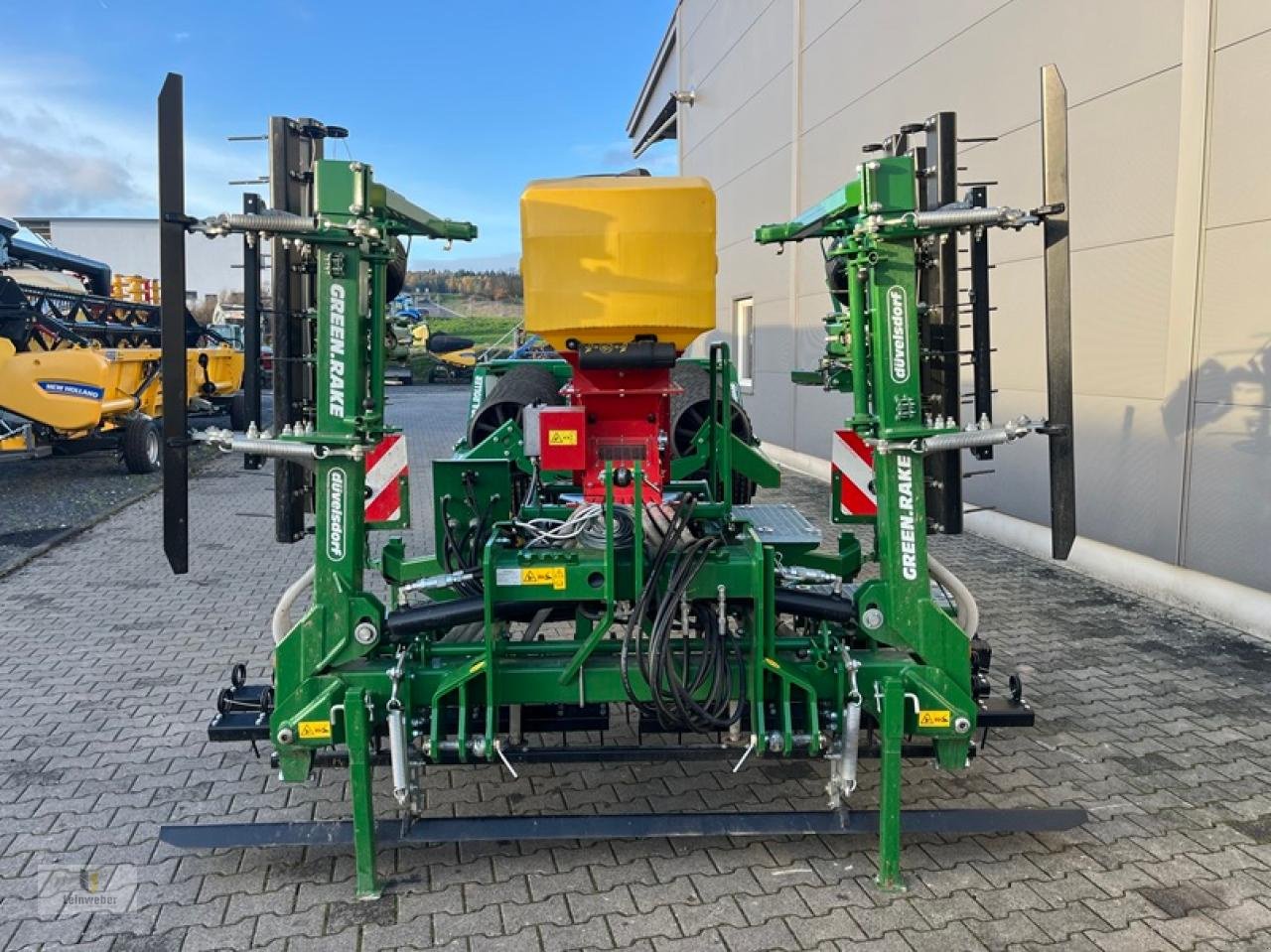 Wiesenegge des Typs Düvelsdorf Green Rake Expert 6 m, Neumaschine in Neuhof - Dorfborn (Bild 5)