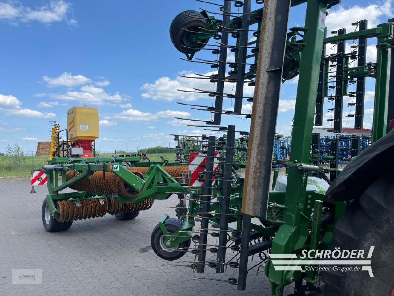 Wiesenegge of the type Düvelsdorf GREEN RAKE PLUS 7,50 M + TERRA ROLLER, Gebrauchtmaschine in Leizen (Picture 4)