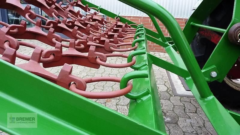 Wiesenegge des Typs Düvelsdorf Grünlandegge 2000, Neumaschine in Asendorf (Bild 11)