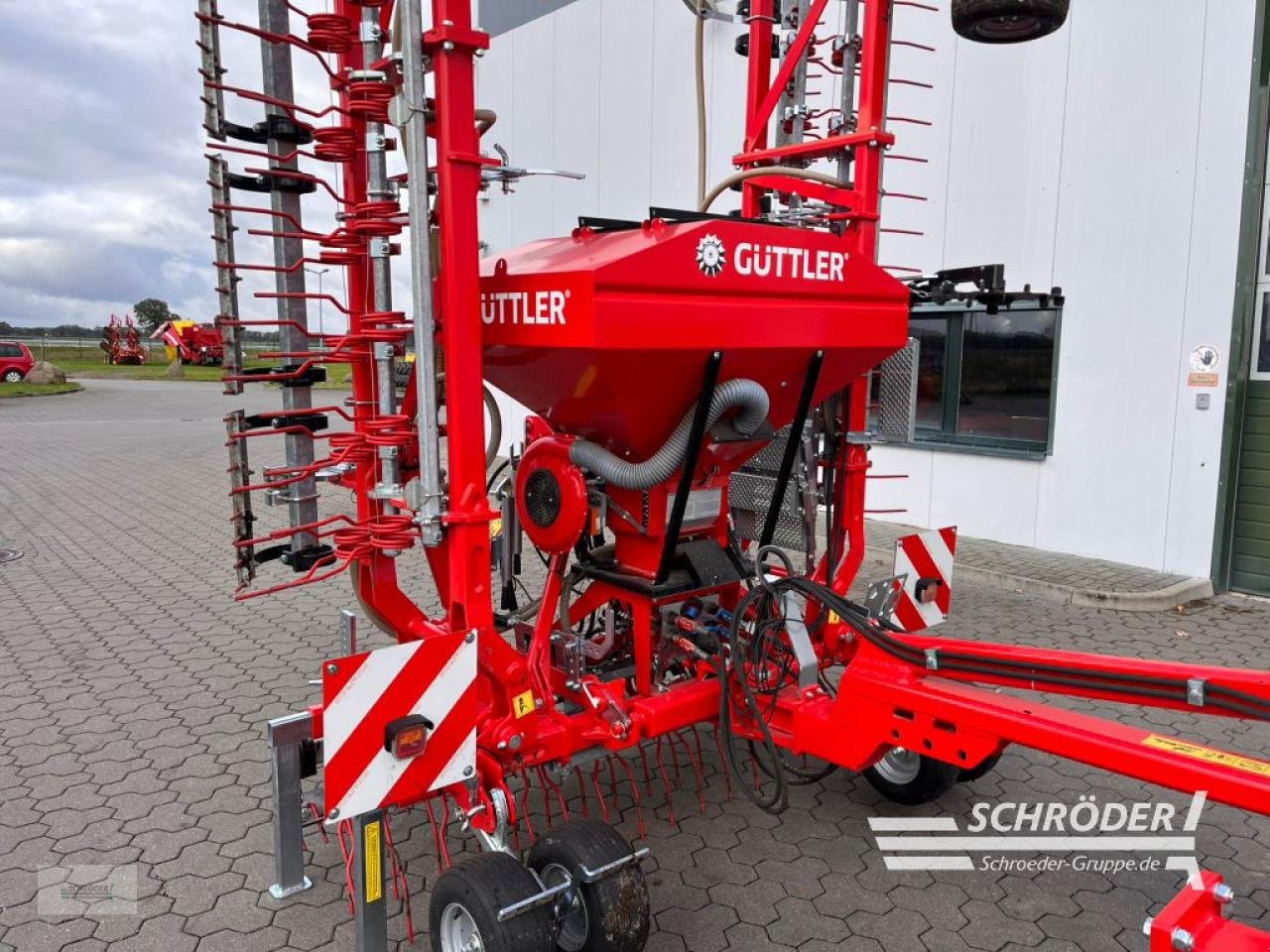 Wiesenegge des Typs Güttler GREENMASTER 800 / EPS 5, Neumaschine in Leizen (Bild 8)