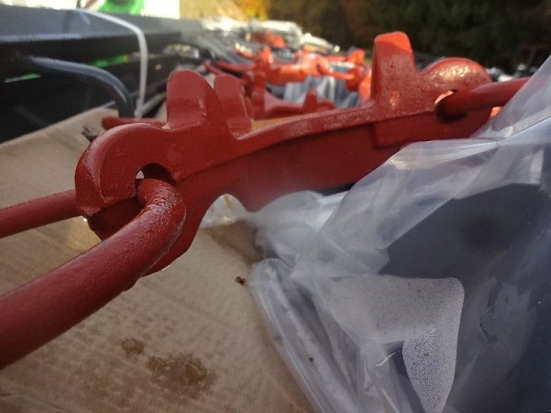 Wiesenegge typu H-L-M 6 Meter- 4 Reihig - Schwere Ausführung - 1- Z - Kombistern-  hydraulisch klappbar, Neumaschine v Neureichenau (Obrázek 18)