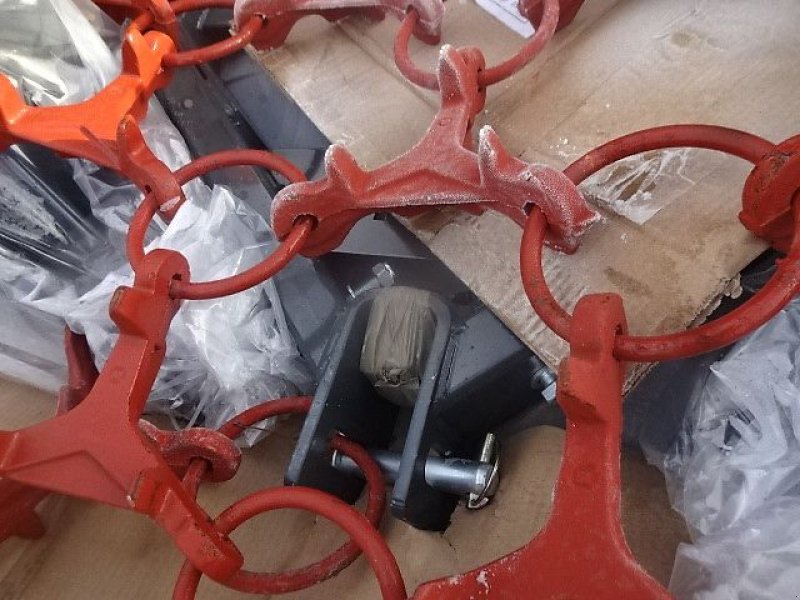 Wiesenegge typu H-L-M 6 Meter- 4 Reihig - Schwere Ausführung - 1- Z - Kombistern-  hydraulisch klappbar, Neumaschine v Neureichenau (Obrázek 11)