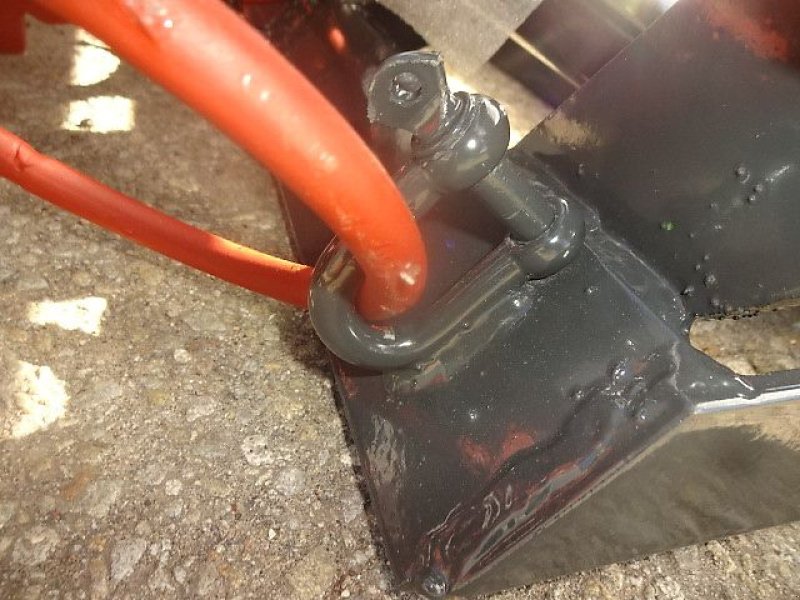 Wiesenegge des Typs H-L-M Wiesenegge 6 Meter- 4 Reihig- Kastenbock- Klappung mit 2 Zylinder, Neumaschine in Neureichenau (Bild 20)