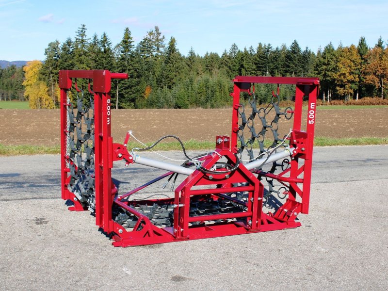 Wiesenegge des Typs InterTech Wiesenegge 5000/4 spezial, Neumaschine in Neukirchen am Walde  (Bild 1)