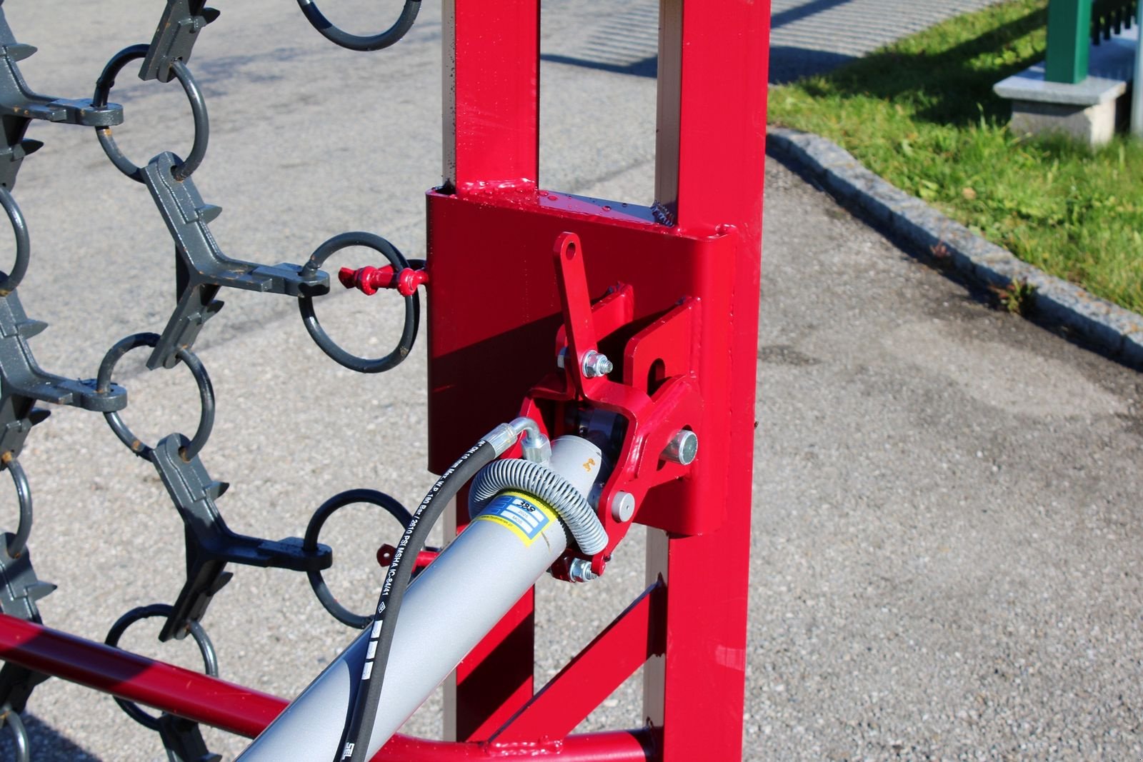 Wiesenegge del tipo InterTech Wiesenegge 8000/4 spezial, Neumaschine In Neukirchen am Walde  (Immagine 5)