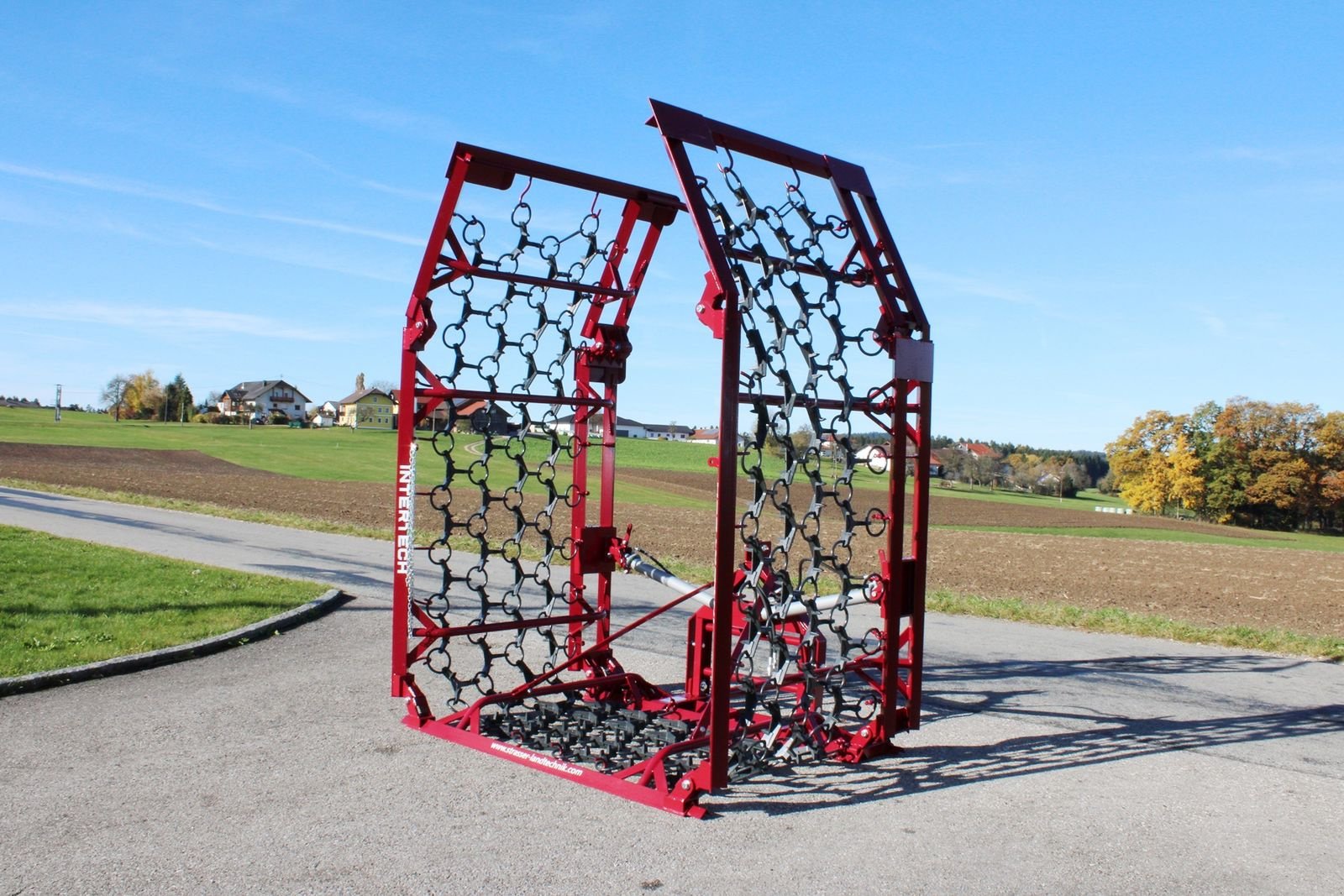 Wiesenegge del tipo InterTech Wiesenegge 8000/4 spezial, Neumaschine In Neukirchen am Walde  (Immagine 4)