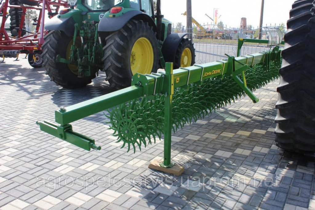 Wiesenegge Türe ait John Deere 400, Gebrauchtmaschine içinde Кіровоград (resim 1)