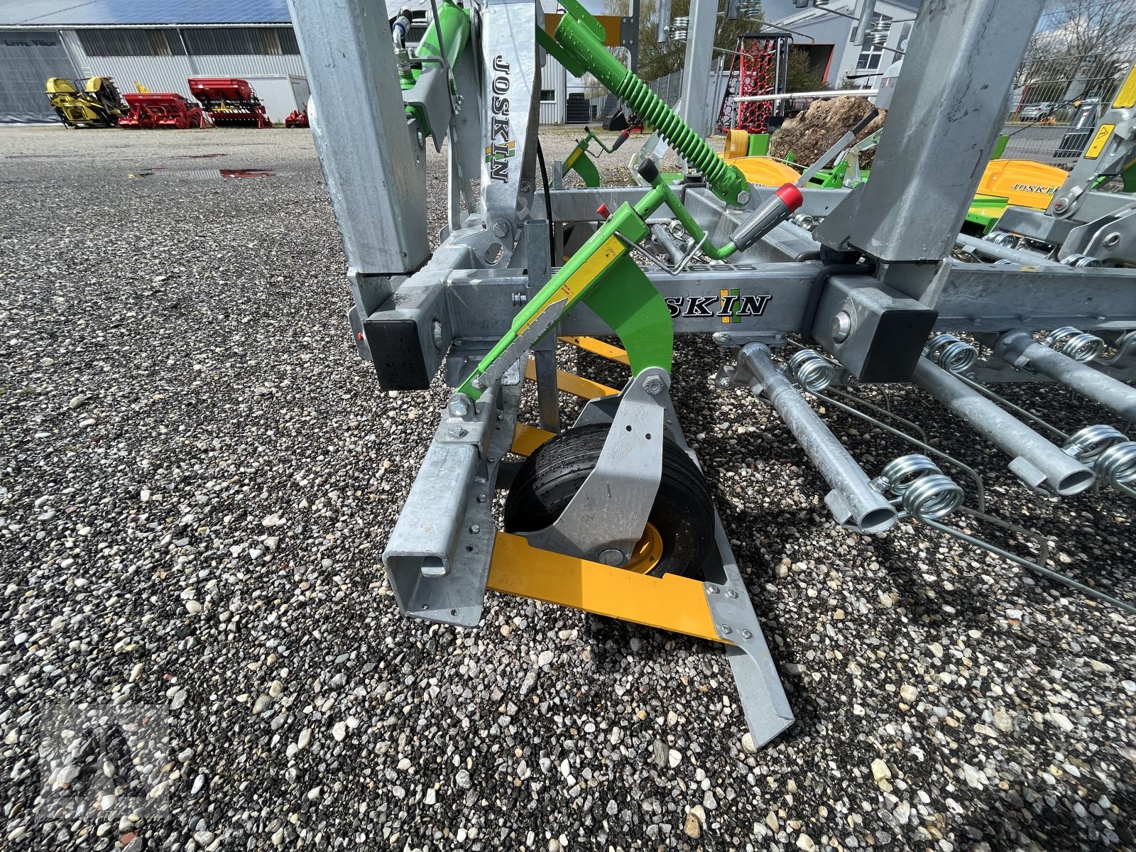 Wiesenegge des Typs Joskin Scariflex 600, Neumaschine in Tettenweis I Karpfham (Bild 4)