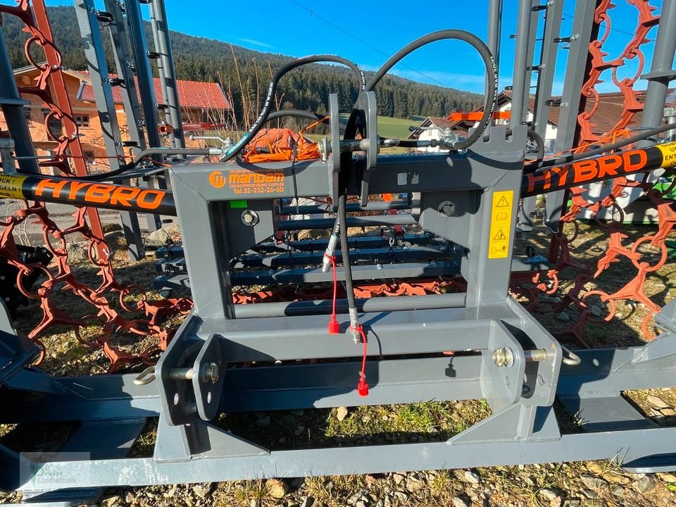 Wiesenegge des Typs Mandam Hybro 8,0, Neumaschine in Bad Kötzting (Bild 9)