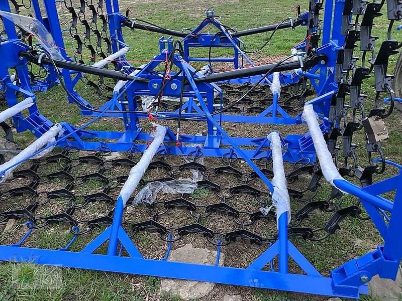 Wiesenegge des Typs Metal Technik 6M/4RZ 2-SIL, Neumaschine in Salsitz (Bild 19)