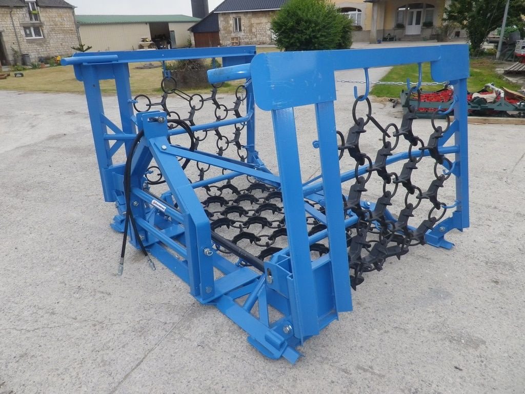 Wiesenegge des Typs Metal Technik HERSE PRAIRIE LOURDE DE 3 à 8 METRES, Gebrauchtmaschine in RETHEL (Bild 5)