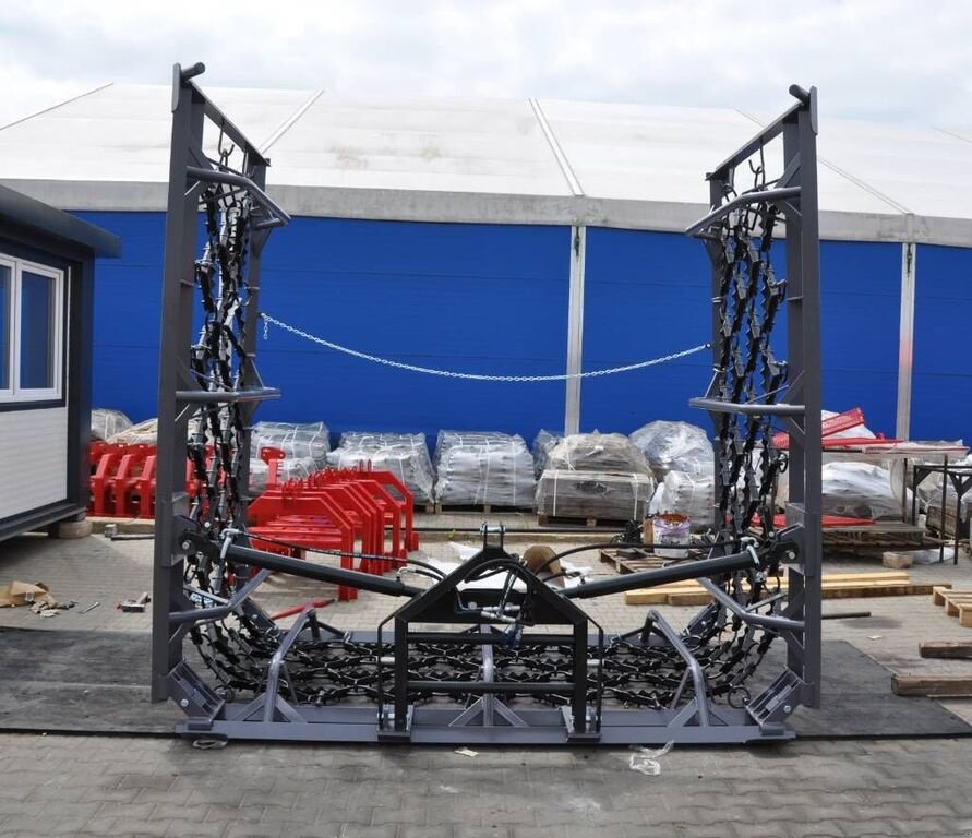 Wiesenegge des Typs Metal Technik Wiesenegge / heavy meadow harrow, Neumaschine in Michałowo (Bild 5)