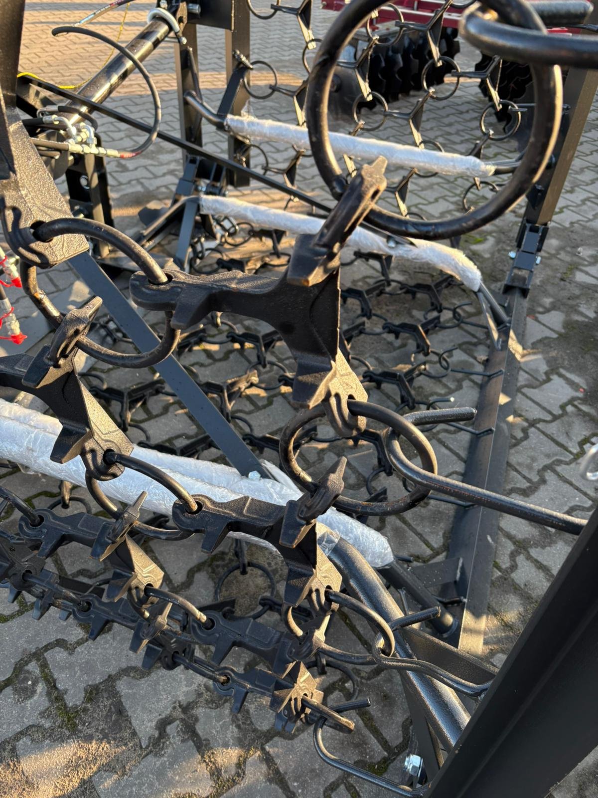 Wiesenegge des Typs Metal Technik Wiesenegge / meadow harrow, Neumaschine in Michałowo (Bild 7)