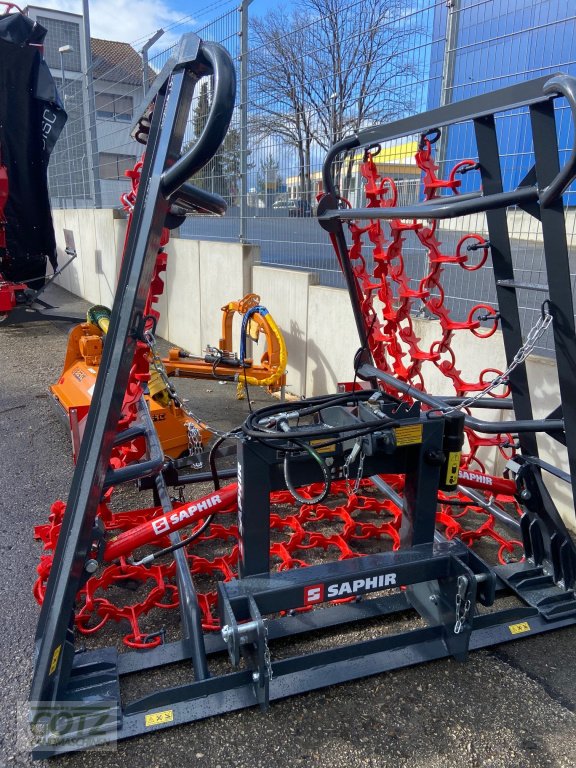 Wiesenegge des Typs Saphir Perfekt 602 S4, Neumaschine in Schwabach Wolkersdorf (Bild 1)