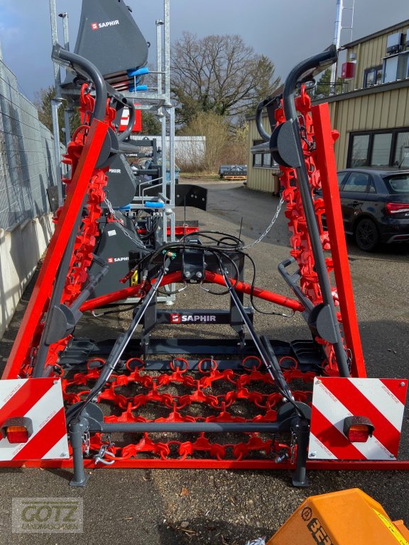 Wiesenegge des Typs Saphir Perfekt 602 S4, Neumaschine in Schwabach Wolkersdorf (Bild 3)