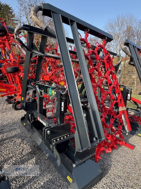 Wiesenegge van het type Saphir Perfekt 603S4, Neumaschine in Lindenfels-Glattbach (Foto 1)