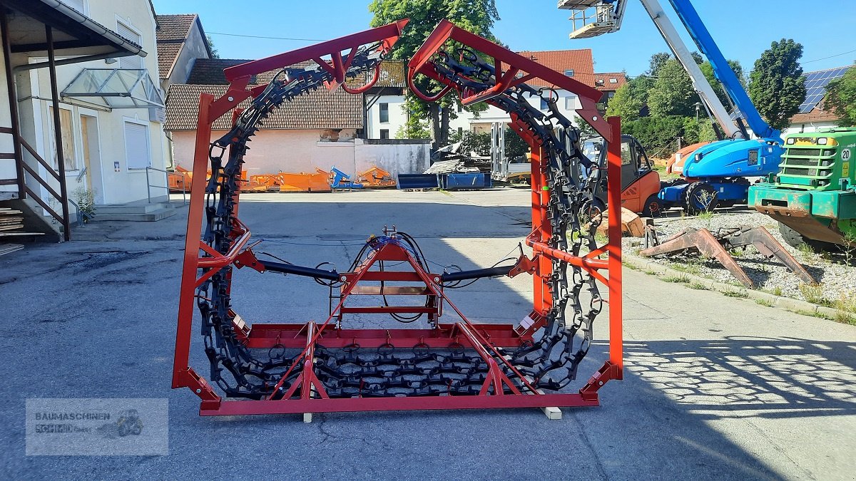 Wiesenegge des Typs Schmid Wiesenegge 6m und 8m, Neumaschine in Stetten (Bild 1)