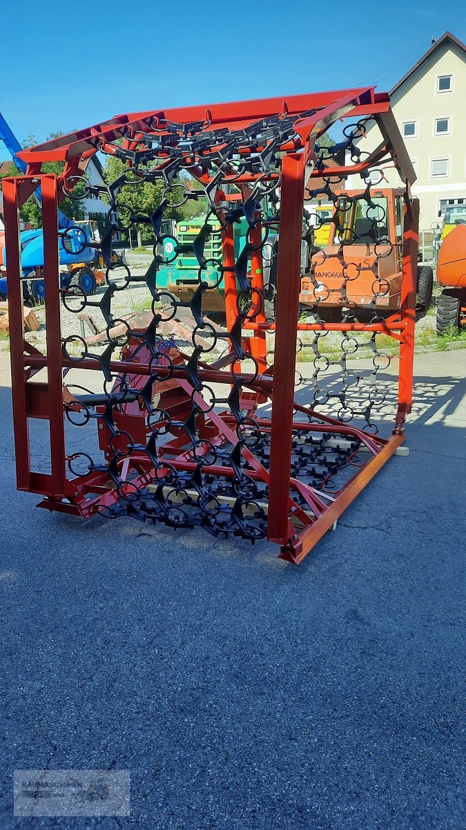 Wiesenegge des Typs Schmid Wiesenegge 6m und 8m, Neumaschine in Stetten (Bild 3)