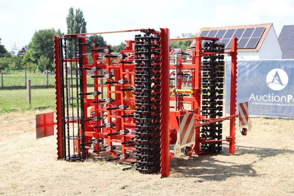 Wiesenegge a típus Sonstige &Ouml;zduman VIBCOM 4000, Neumaschine ekkor: Antwerpen (Kép 7)