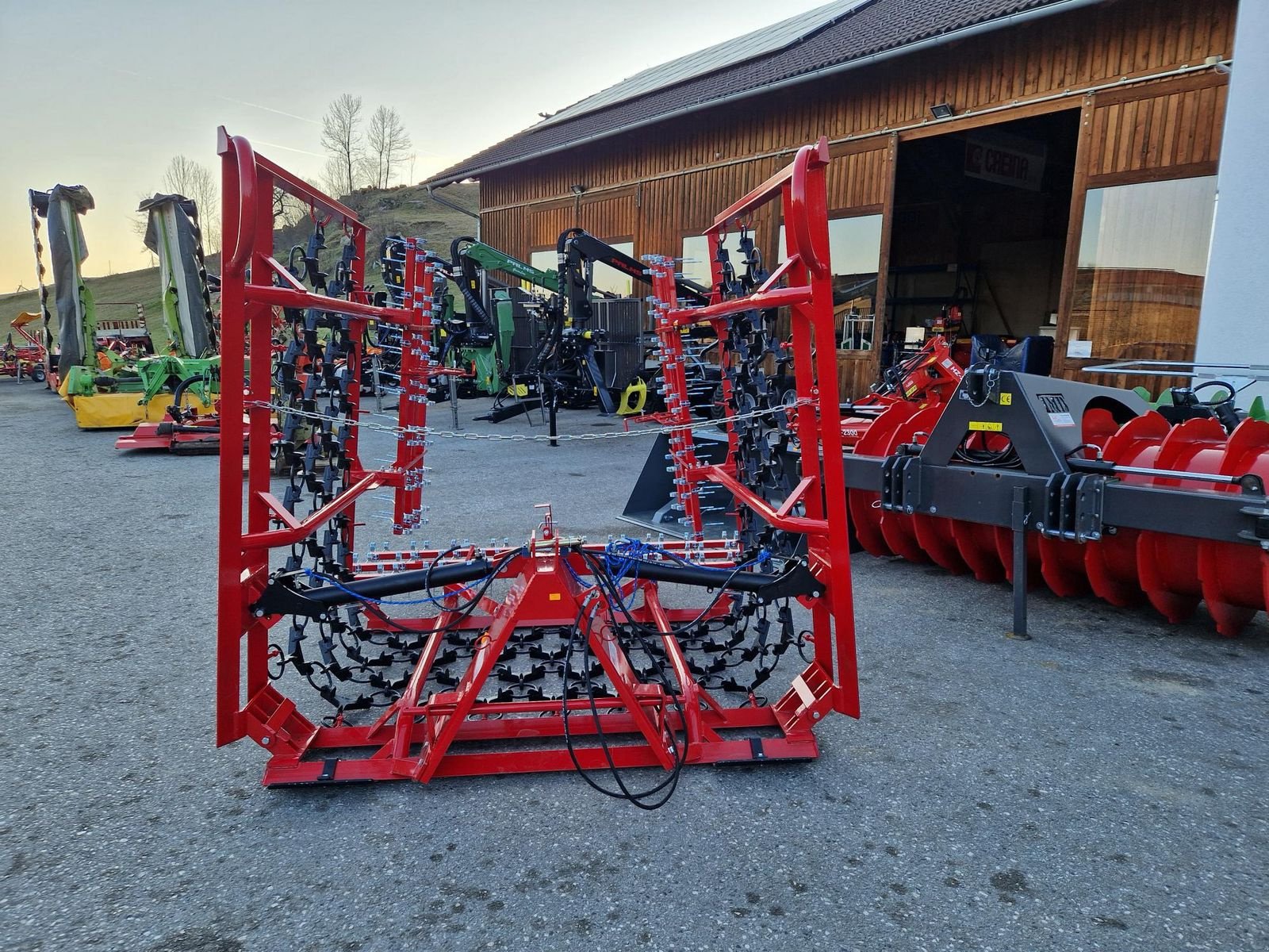 Wiesenegge typu Sonstige 6m Wiesenegge mit 3 reihigen Wiesenstriegel, Neumaschine v Grünbach (Obrázek 3)