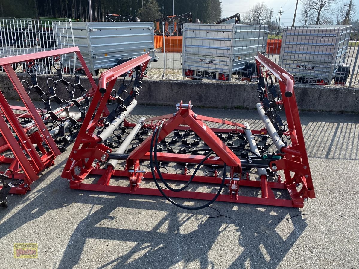 Wiesenegge des Typs Sonstige Wiesenegge 4,00 m mit hydraulischer Aushebung, Neumaschine in Kötschach (Bild 8)
