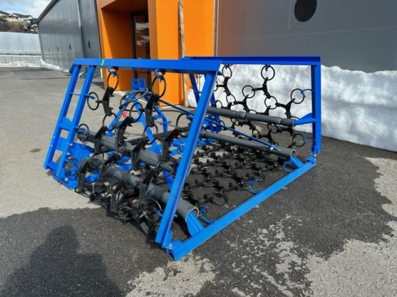 Wiesenegge of the type Sonstige Wiesenegge 4m, 4-reihig, hydraulisch, Neumaschine in Tamsweg (Picture 12)