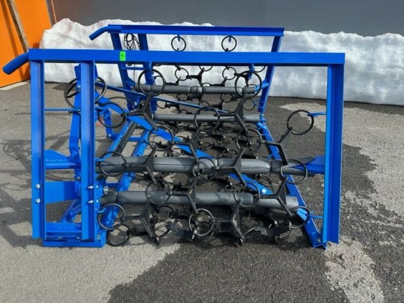 Wiesenegge of the type Sonstige Wiesenegge 4m, 4-reihig, hydraulisch, Neumaschine in Tamsweg (Picture 8)