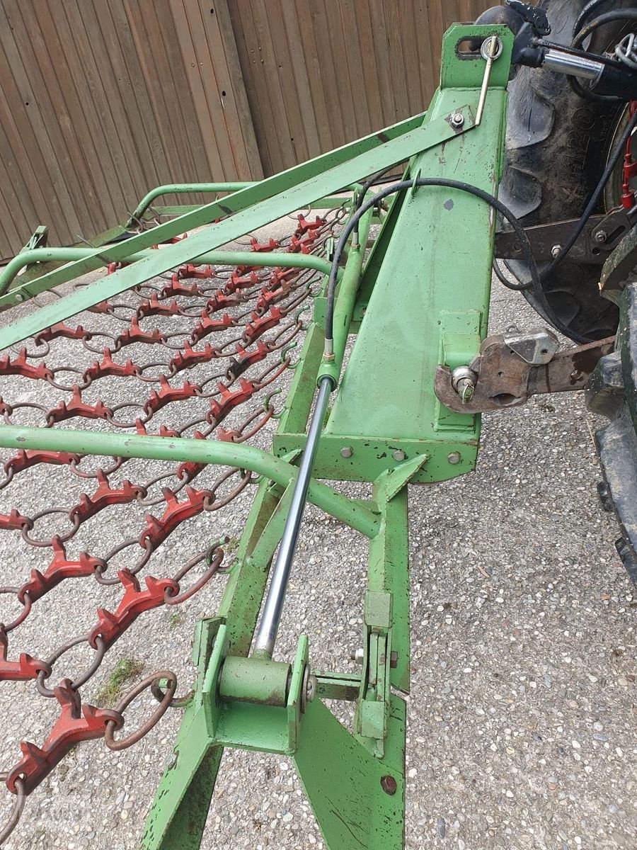 Wiesenegge typu Sonstige Wiesenegge 5m hydraulisch, Gebrauchtmaschine v Burgkirchen (Obrázek 4)