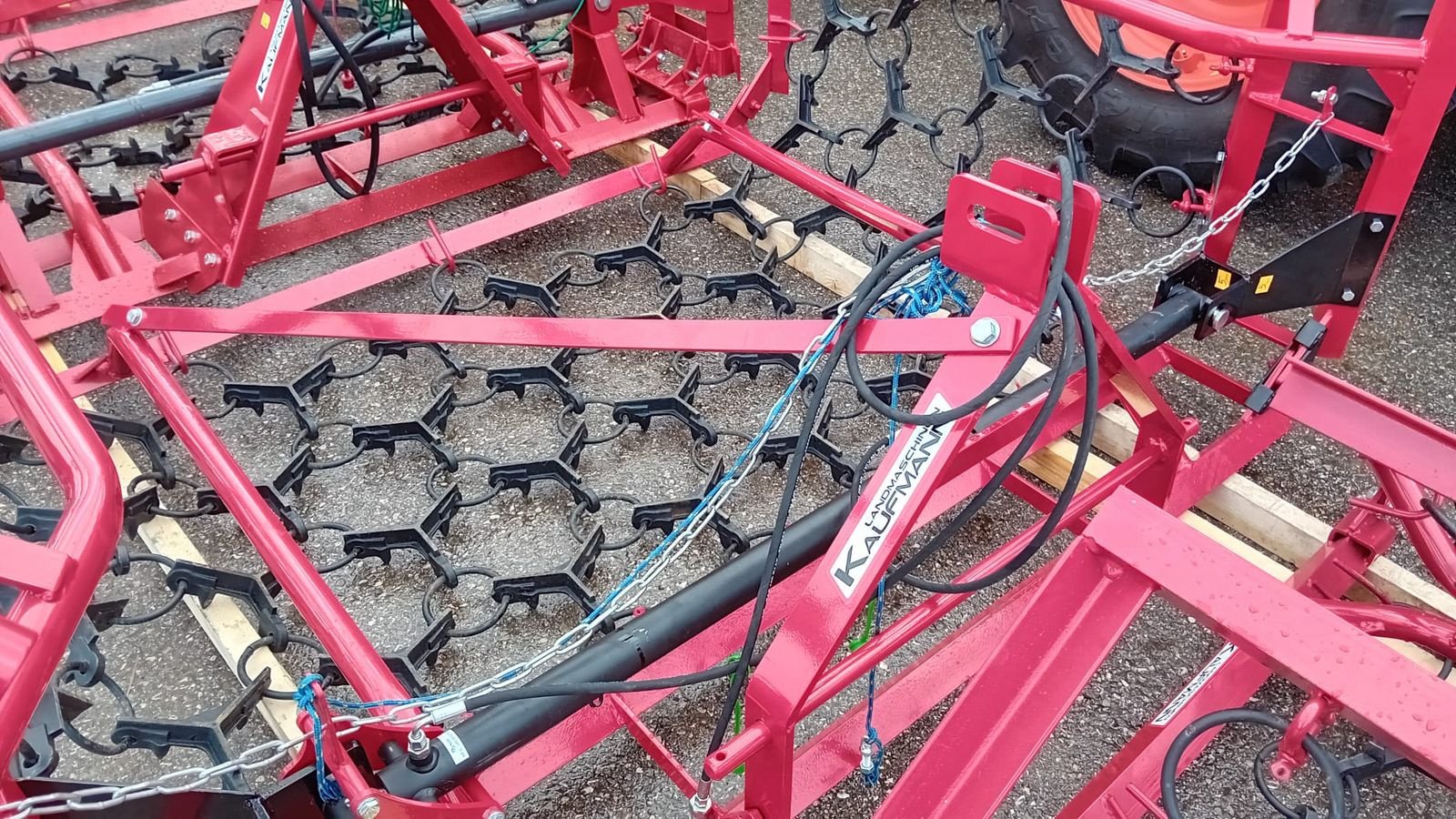 Wiesenegge of the type Sonstige Wiesenegge 6m hydraulisch, Neumaschine in NATTERNBACH (Picture 9)