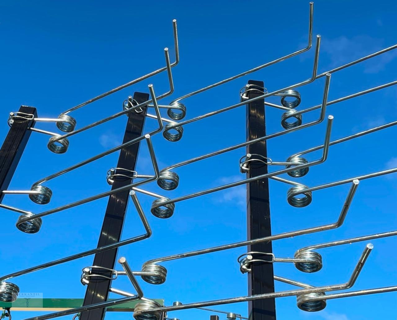 Wiesenegge typu Sonstige Wiesenegge 8 Meter + Striegel, Gebrauchtmaschine v Pragsdorf (Obrázek 9)