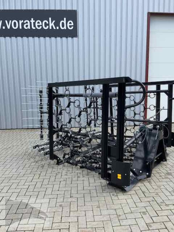 Wiesenegge des Typs Sonstige Wiesenschleppe 5m mit Striegel, Neumaschine in Südheide (Bild 11)