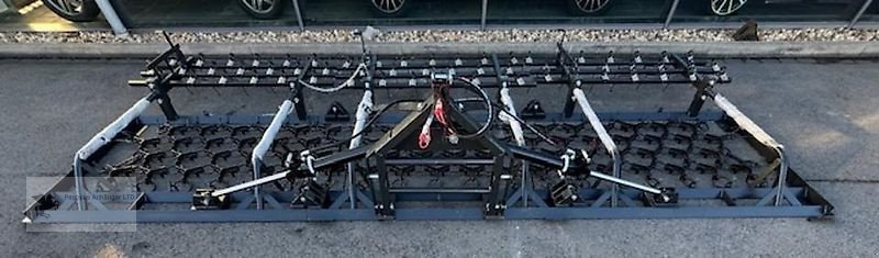 Wiesenegge typu Sonstige Wiesenschleppe 6m/ 4-reihig mit Striegel NEU 2025 hydr. klappbar, Neumaschine v Gevelsberg (Obrázek 6)