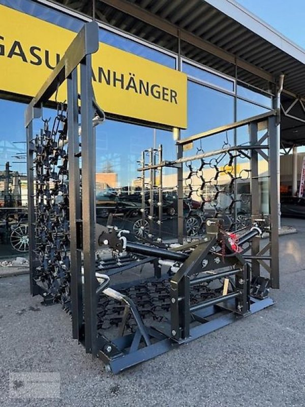 Wiesenegge typu Sonstige Wiesenschleppe 6m/ 4-reihig mit Striegel NEU 2025 hydr. klappbar, Neumaschine v Gevelsberg (Obrázek 1)