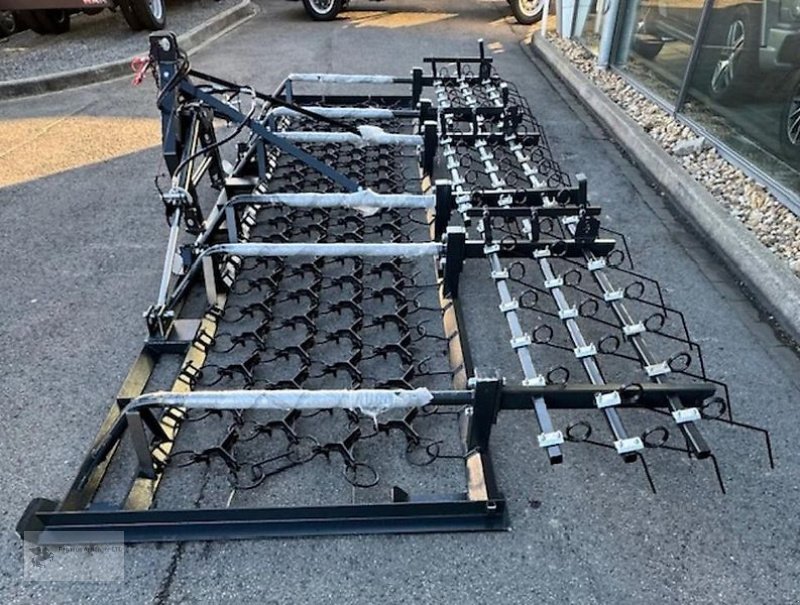 Wiesenegge typu Sonstige Wiesenschleppe 6m/ 4-reihig mit Striegel NEU 2025 hydr. klappbar, Neumaschine v Gevelsberg (Obrázek 5)