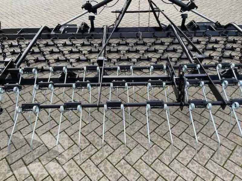 Wiesenegge des Typs Sonstige Wiesenschleppe 6m mit Striegel 10mm Zinken, Neumaschine in Südheide (Bild 7)