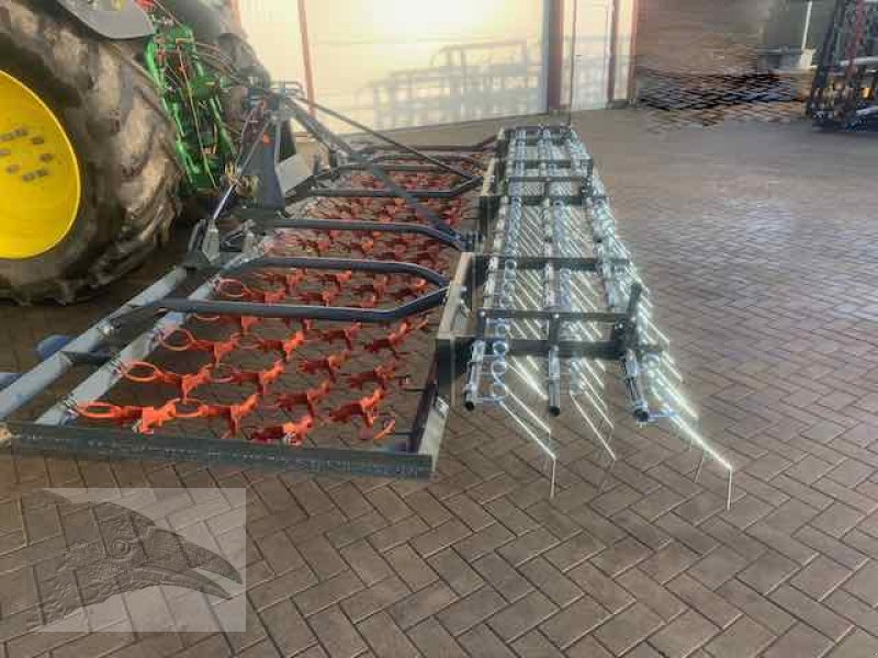 Wiesenegge des Typs Sonstige Wiesenschleppe 6m mit Striegel, Neumaschine in Südheide (Bild 1)