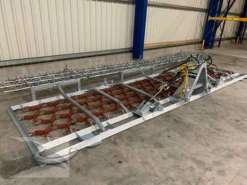 Wiesenegge del tipo Sonstige Wiesenschleppe 6m mit Striegel, Neumaschine In Südheide (Immagine 8)