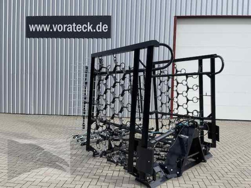 Wiesenegge des Typs Sonstige Wiesenschleppe 6m mit Striegel, Neumaschine in Südheide (Bild 1)