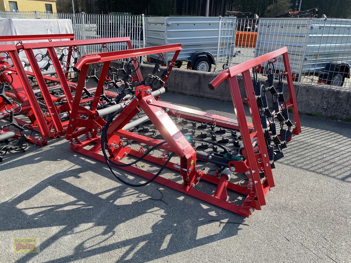 Wiesenegge tip Stekro Wiesenegge 4,00 m mit hydraulischer Aushebung, Neumaschine in Kötschach (Poză 9)